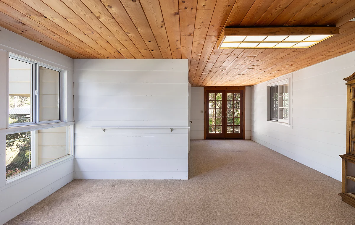 1662 Foothill Blvd_0125-HDR.jpg