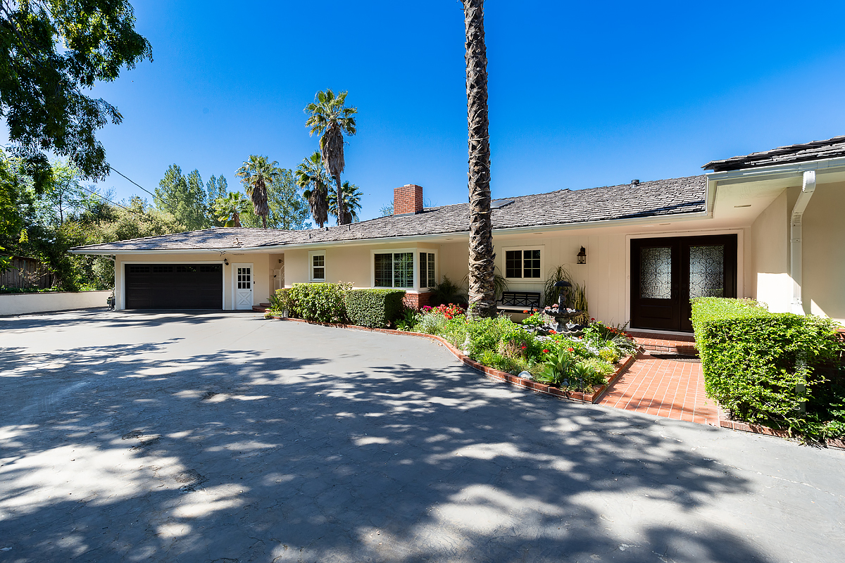 1662 Foothill Blvd_0470-HDR.jpg