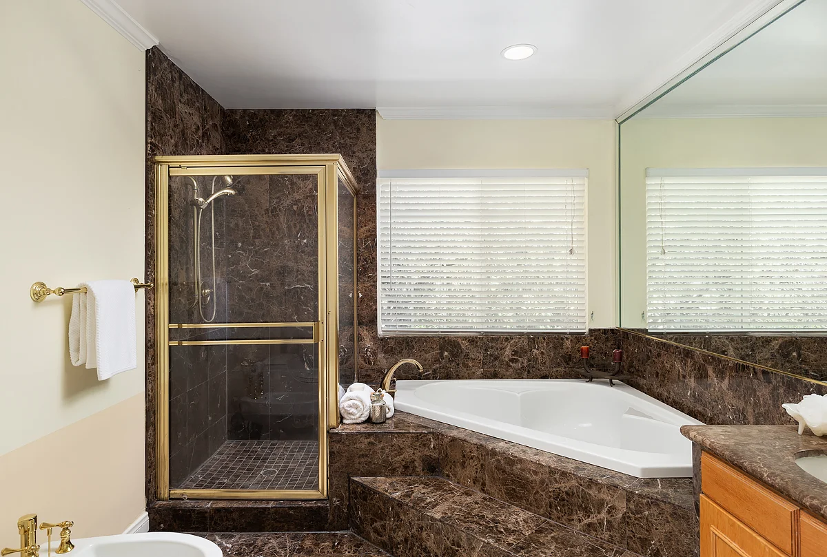 1662 Foothill Blvd_0405.jpg