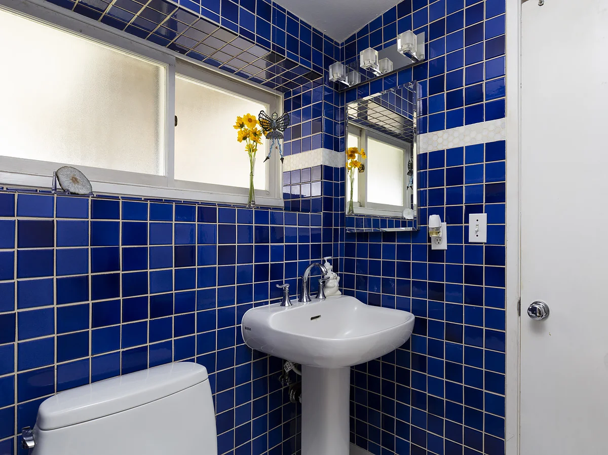 2561 Wilshire Avenue_0123.jpg