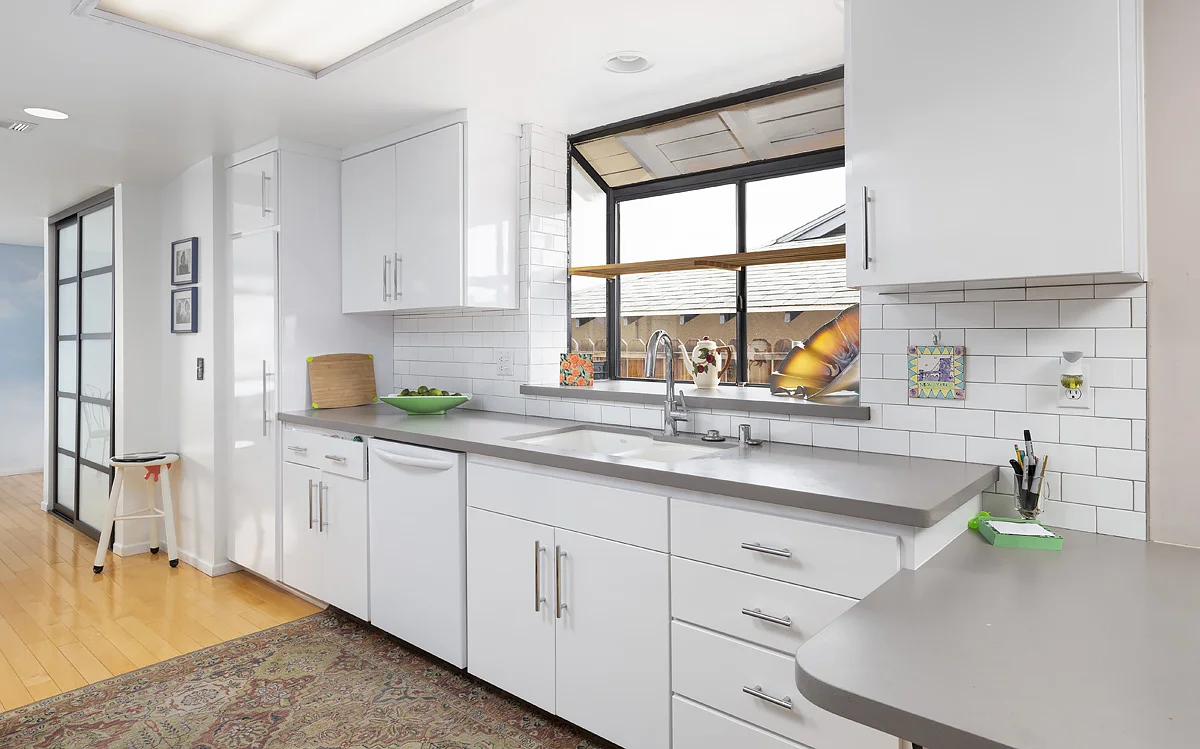 2561 Wilshire Avenue_0151.jpg