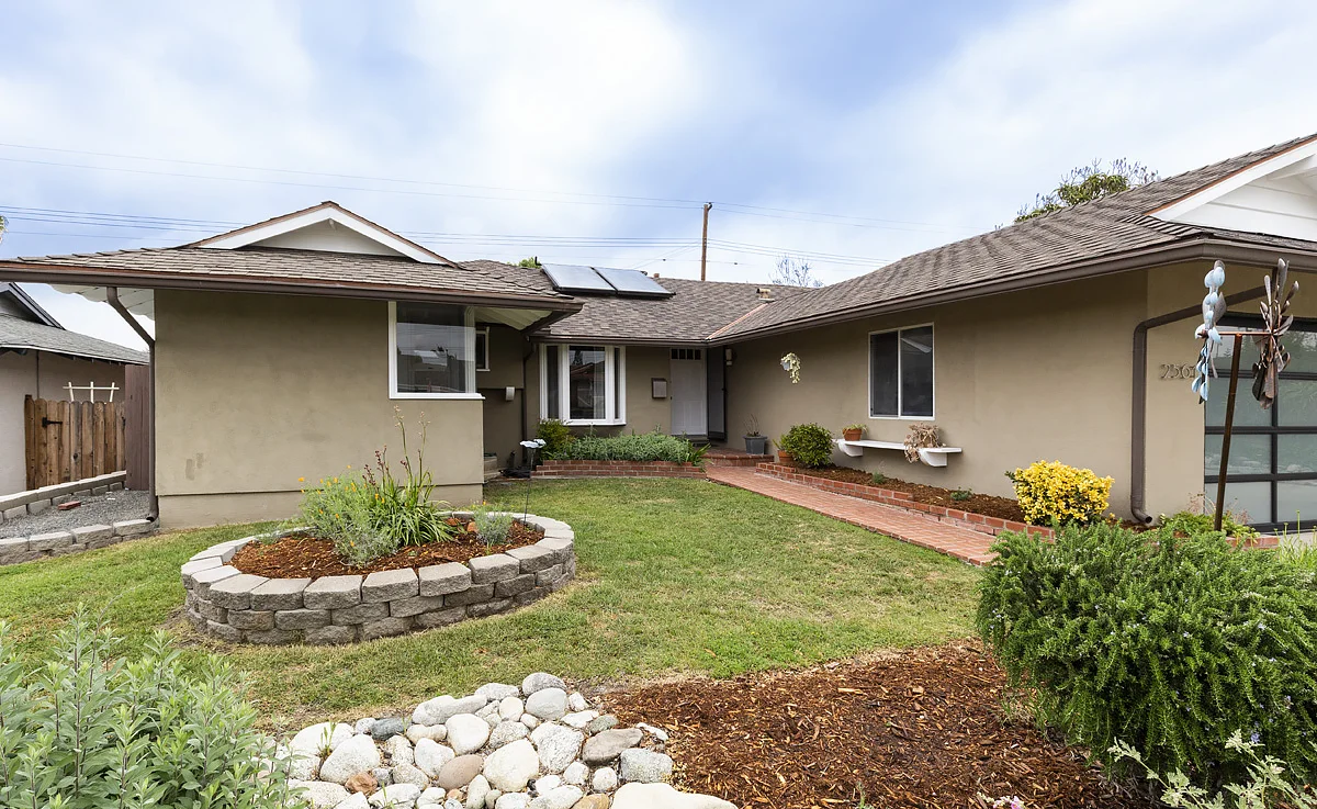2561 Wilshire Avenue_0444.jpg