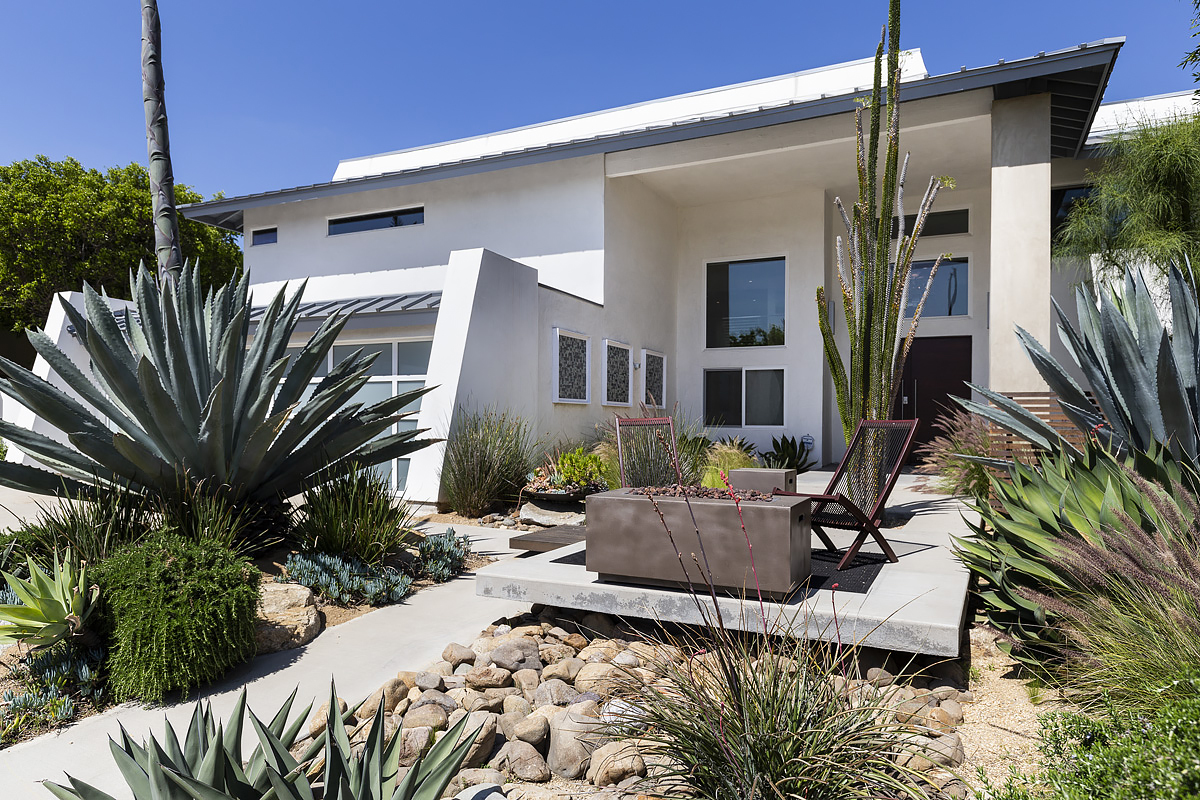 17951 Darmel Pl (2).jpg