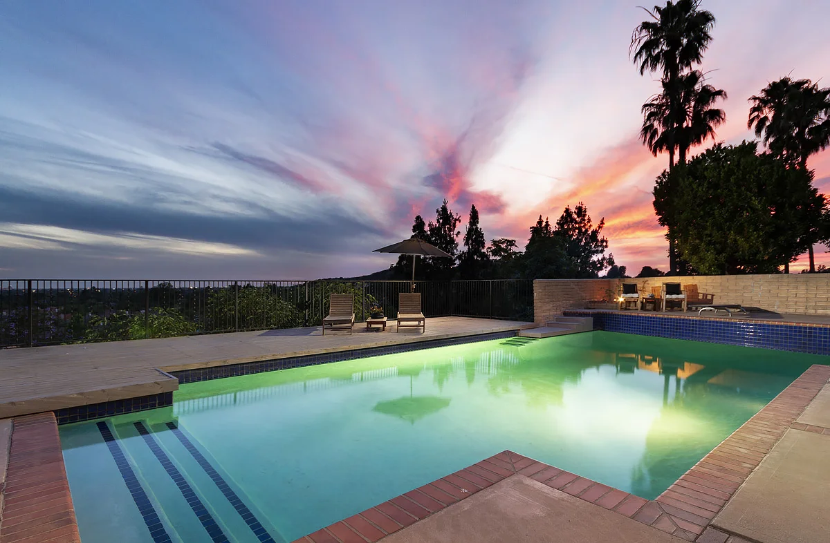 2232 Salt Air Dr_4042-HDR.jpg