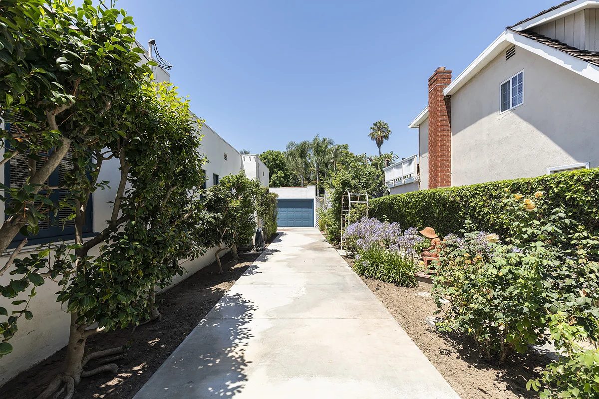 250 Pacific St_0153.jpg