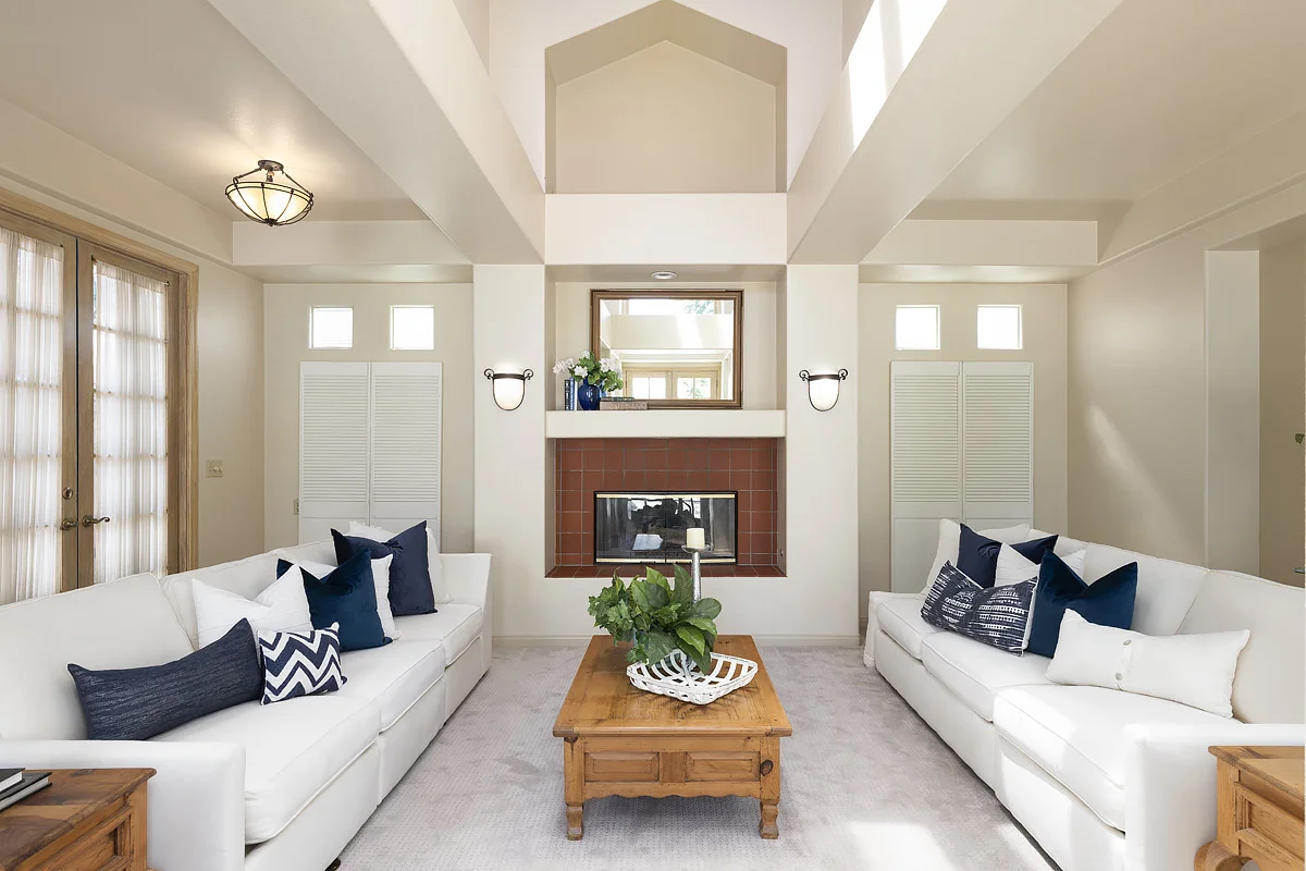 250 Pacific St_0254.jpg