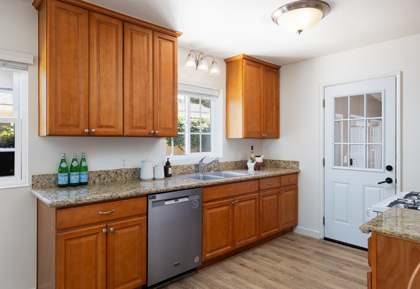 837 S Clementine St 0156.jpg
