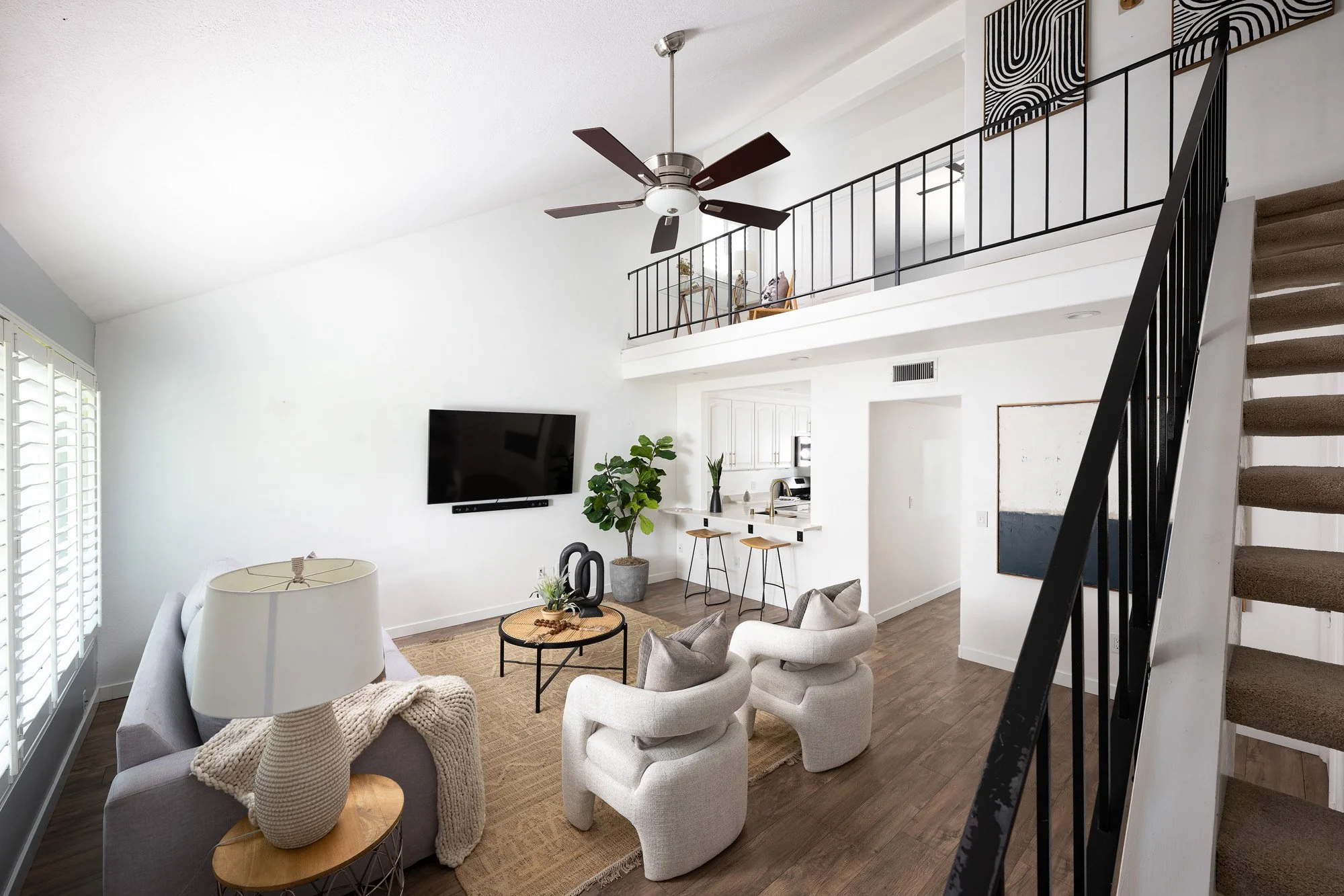 2334 Richmond Way_004.jpg