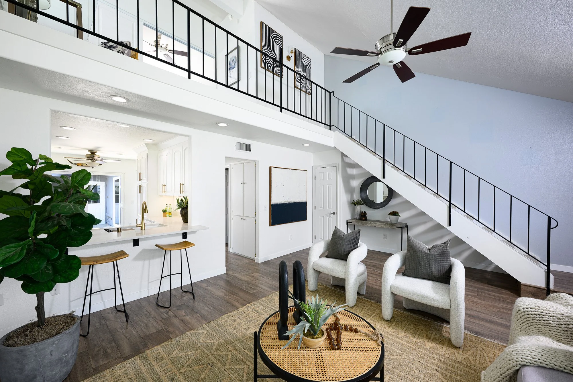 2334 Richmond Way_007.jpg