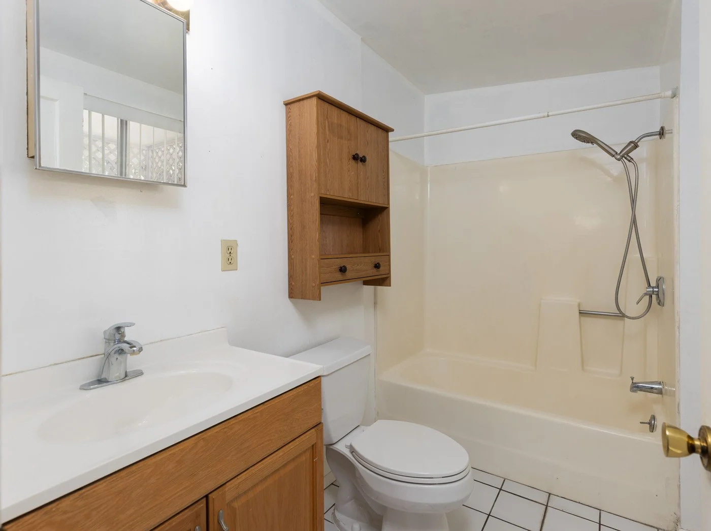 11211 Newport Ave 0256.jpg