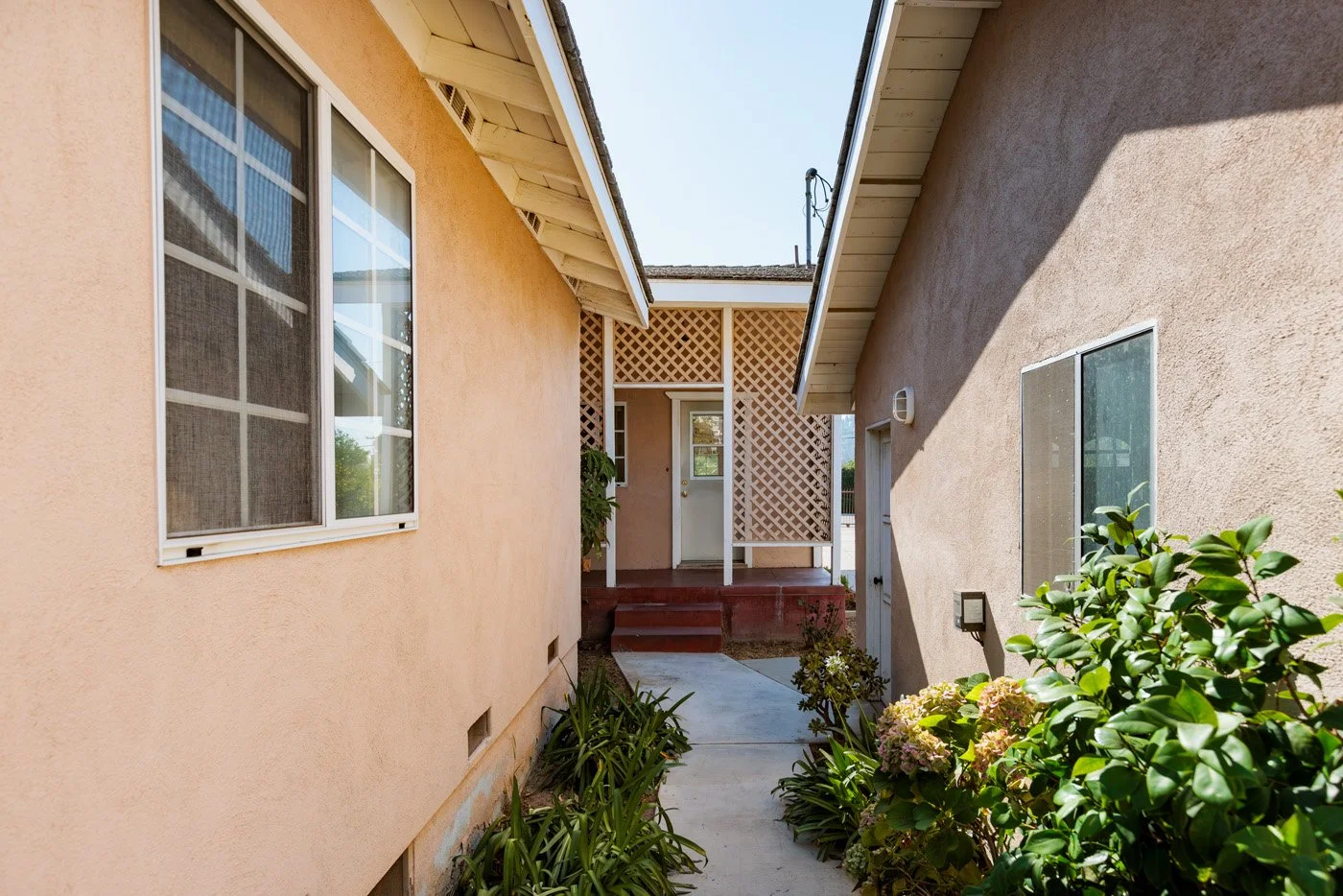 11211 Newport Ave 0259.jpg