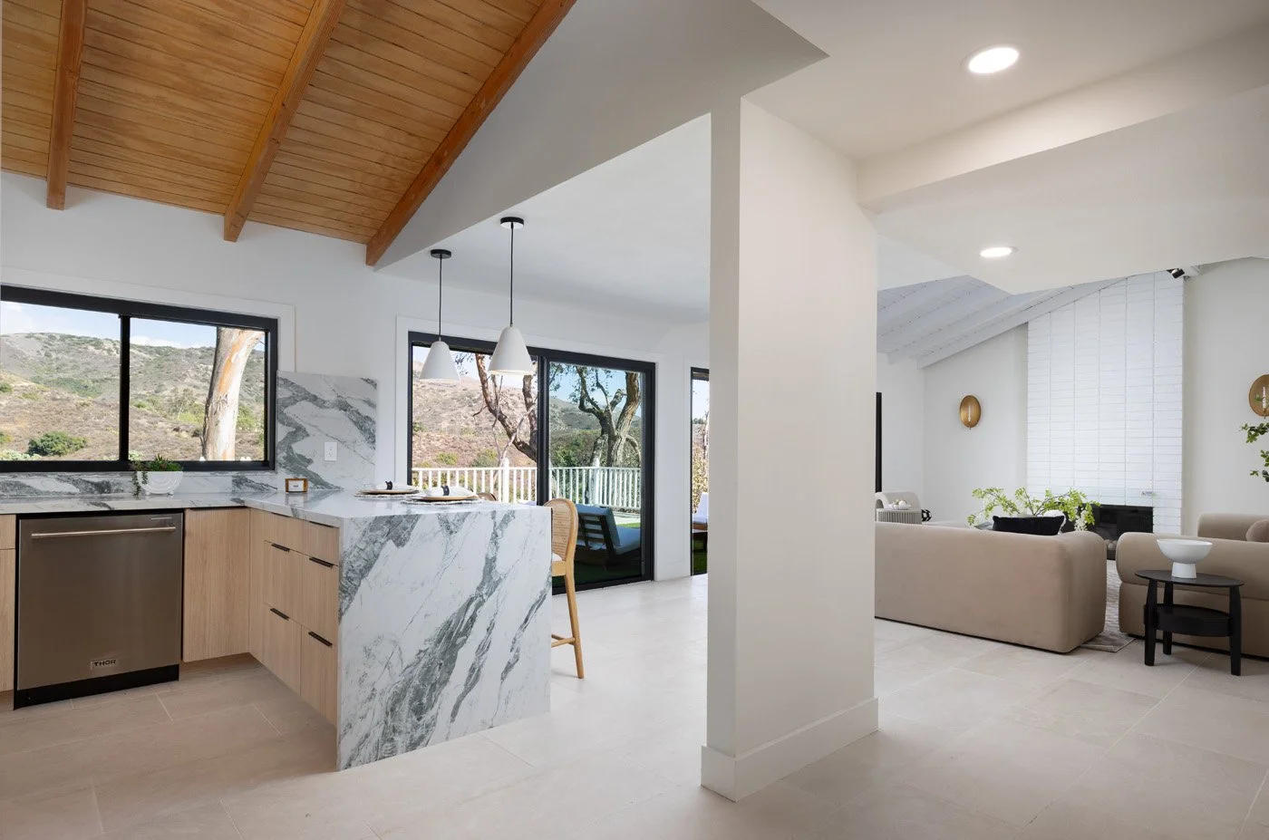 10141 Overhill Dr 0211.jpg