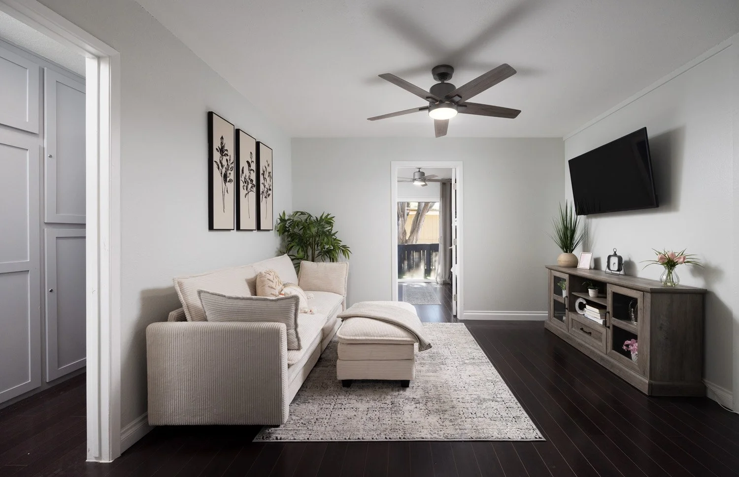 1000 W MacArthur Blvd_3450.jpg