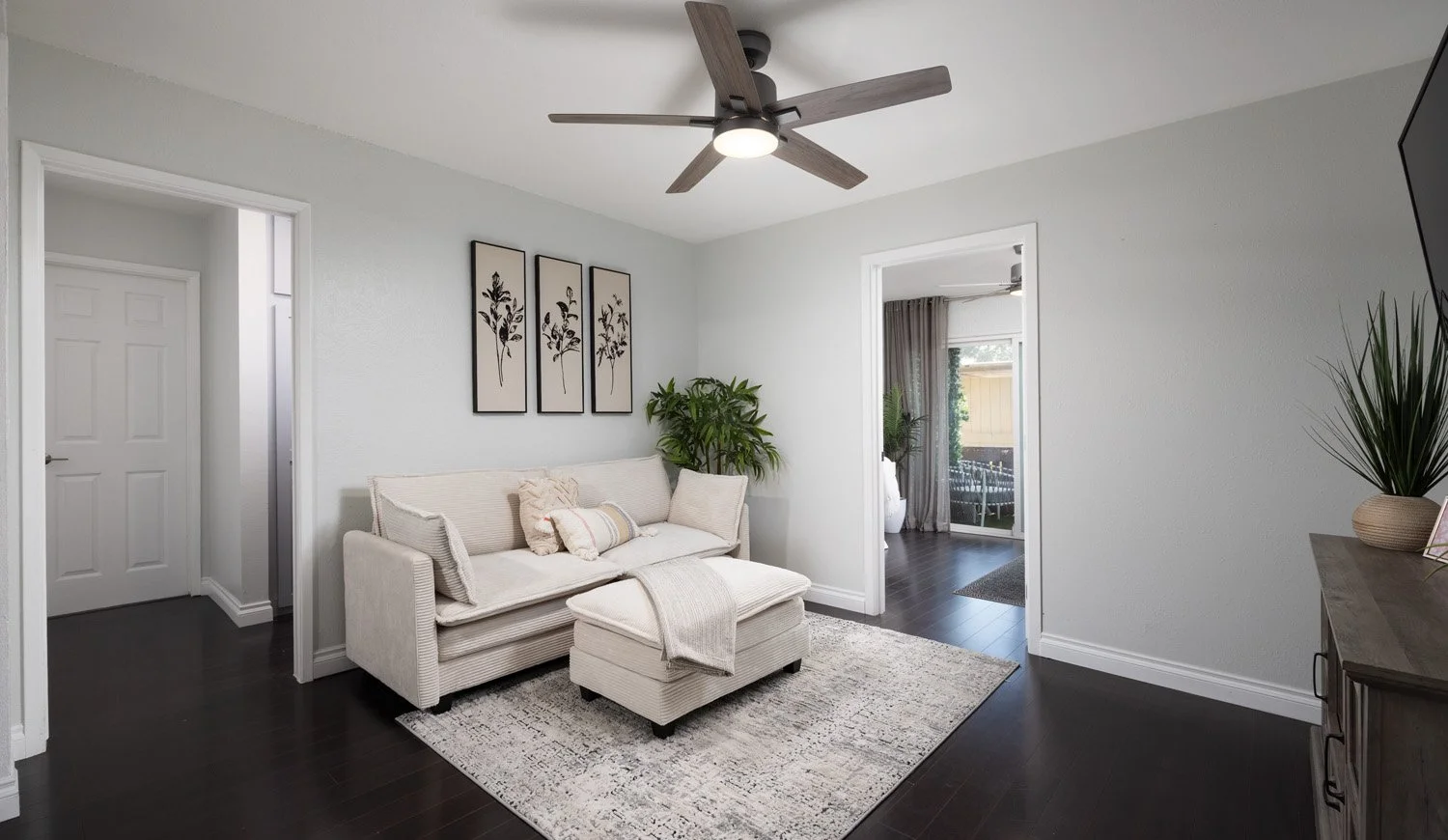 1000 W MacArthur Blvd_3419.jpg