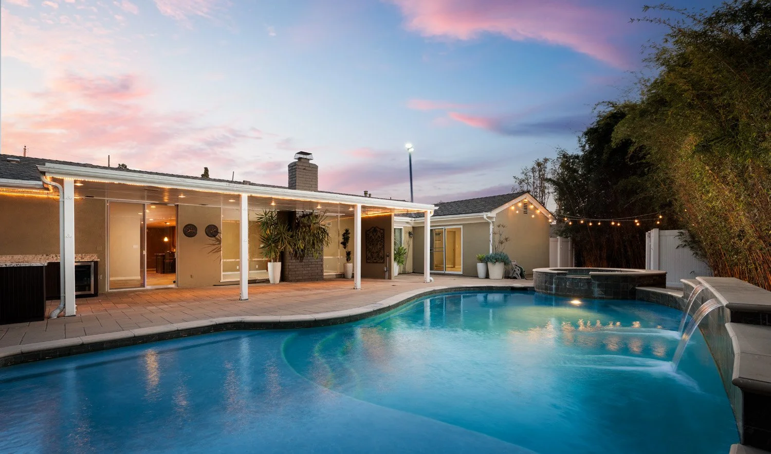 1032 St John Pl 0879.jpg