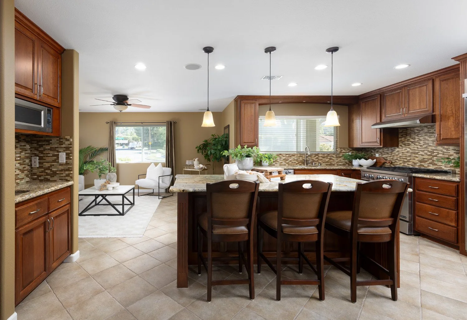 1032 St John Pl 0947.jpg