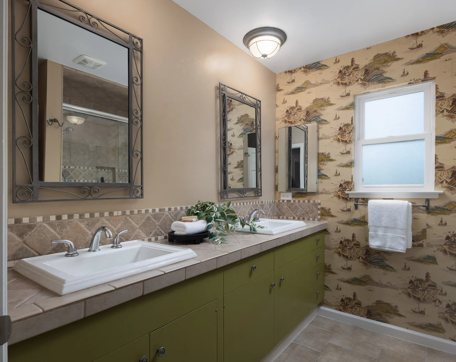 1032 St John Pl 0956.jpg