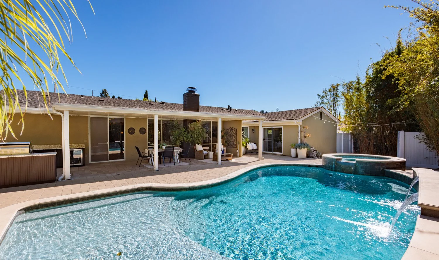 1032 St John Pl 0967.jpg