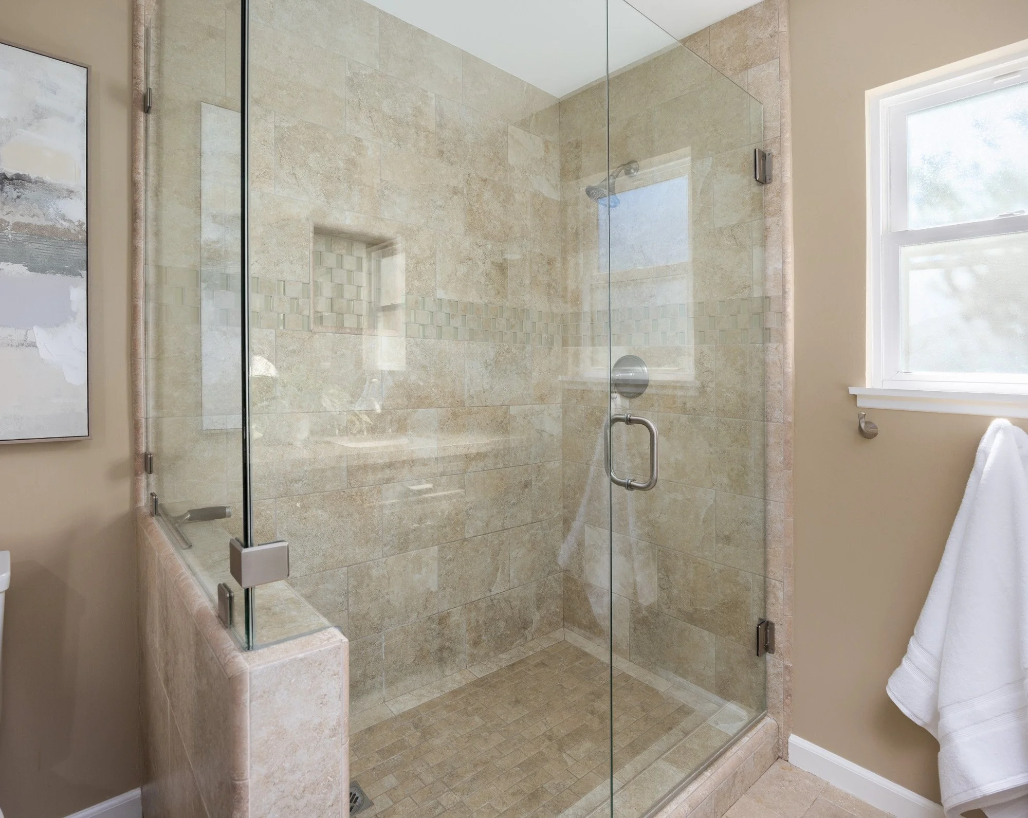 1032 St John Pl 0003.jpg