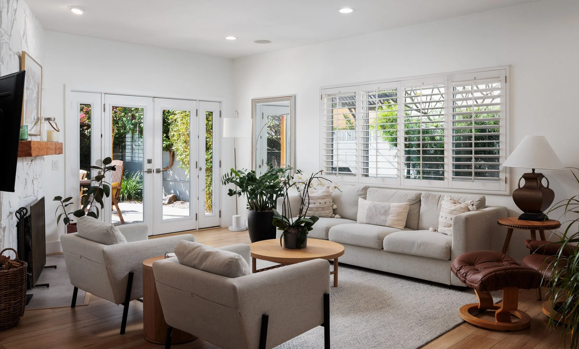 13392 Farmington Rd 0017.jpg