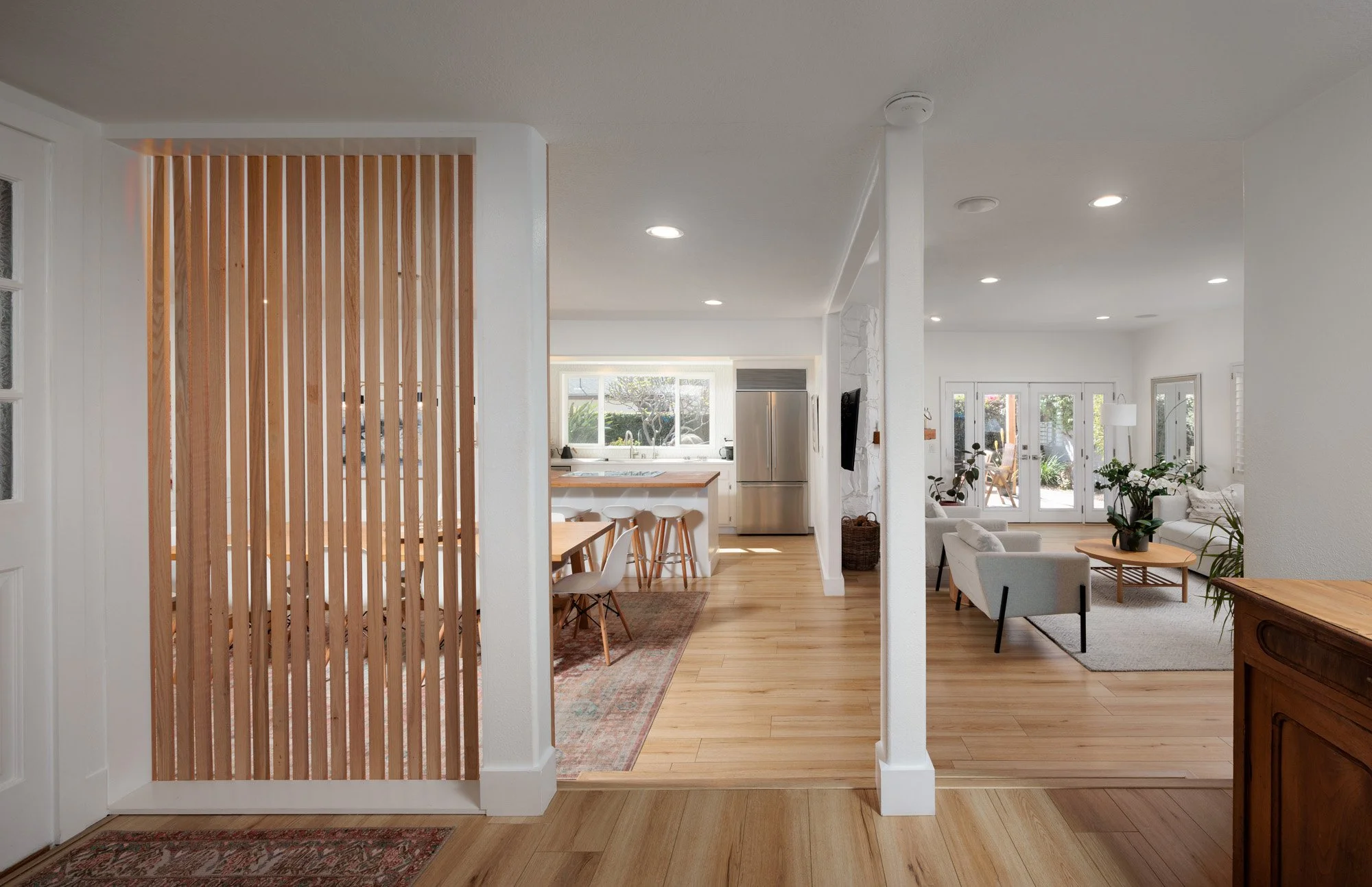 13392 Farmington Rd 0027.jpg