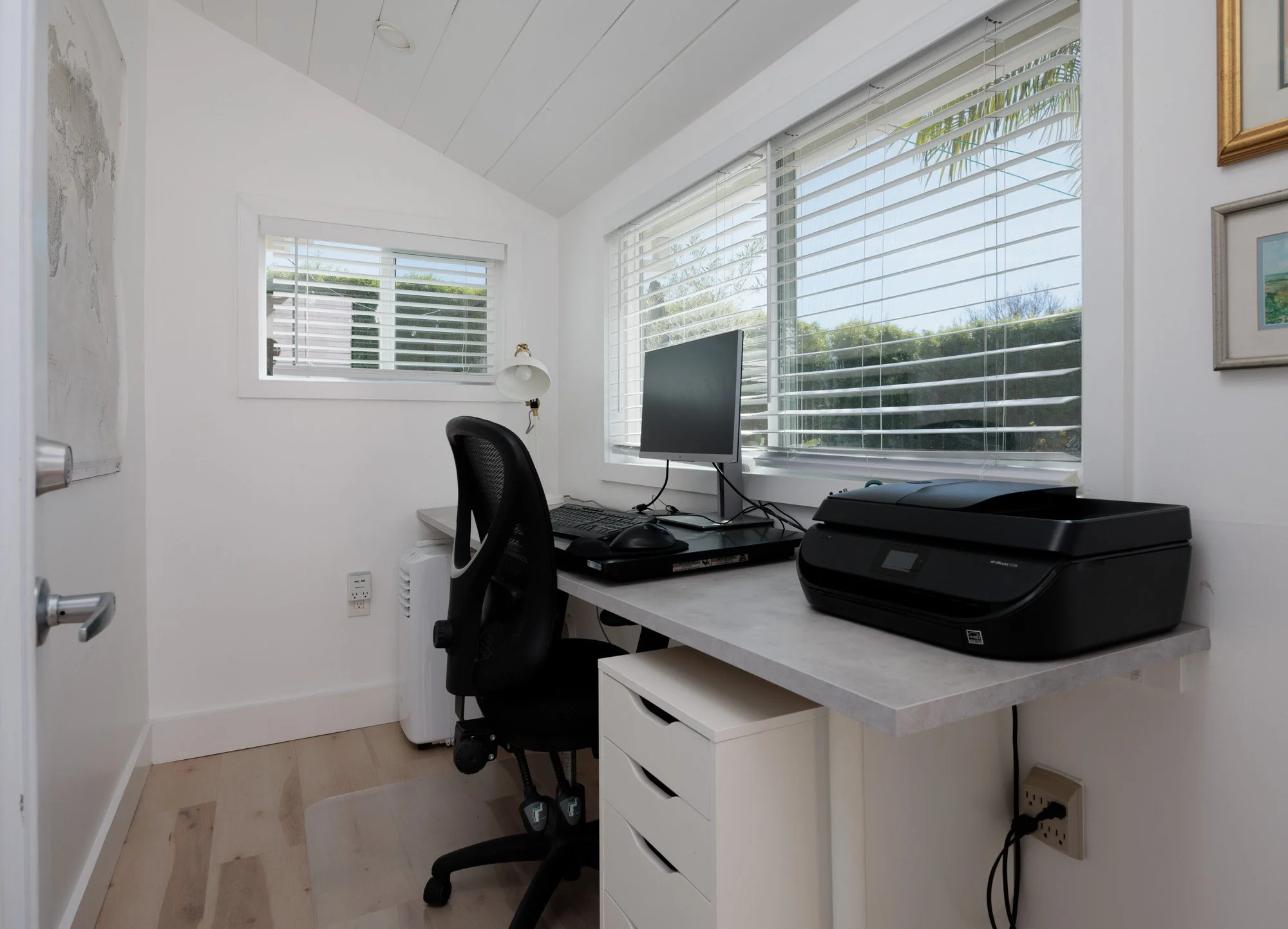 13392 Farmington Rd 0029.jpg