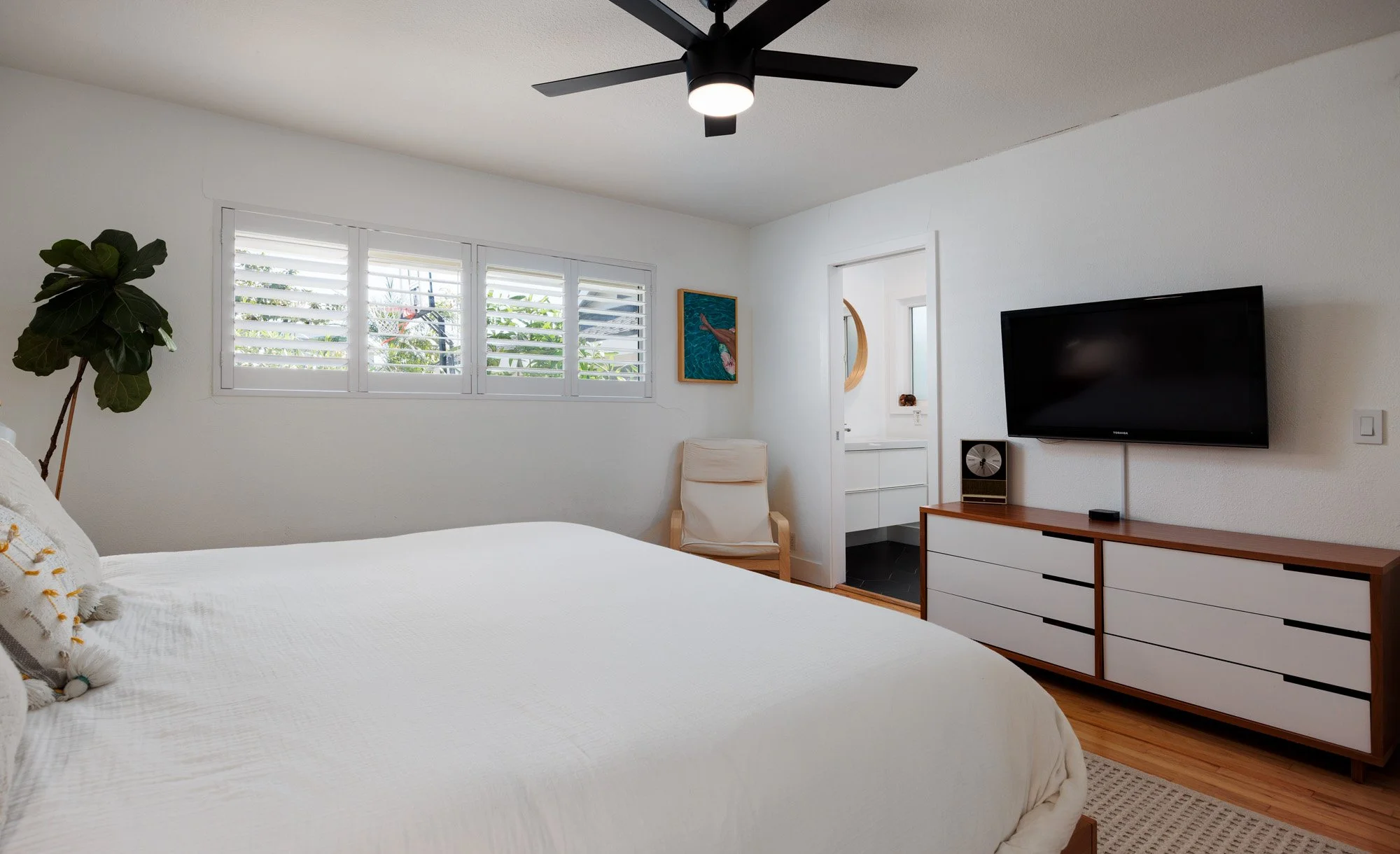 13392 Farmington Rd 0031.jpg