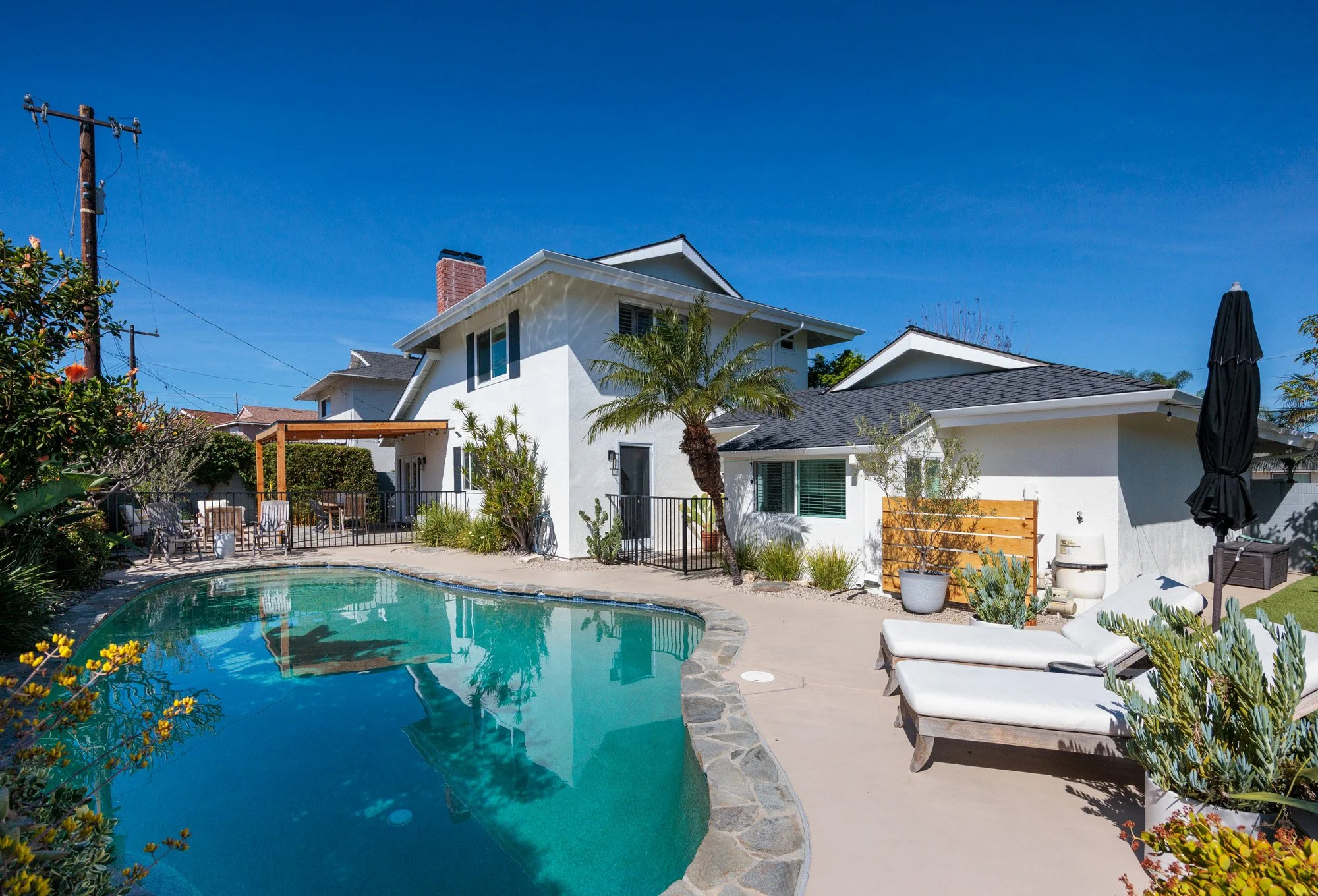 13392 Farmington Rd 0041.jpg