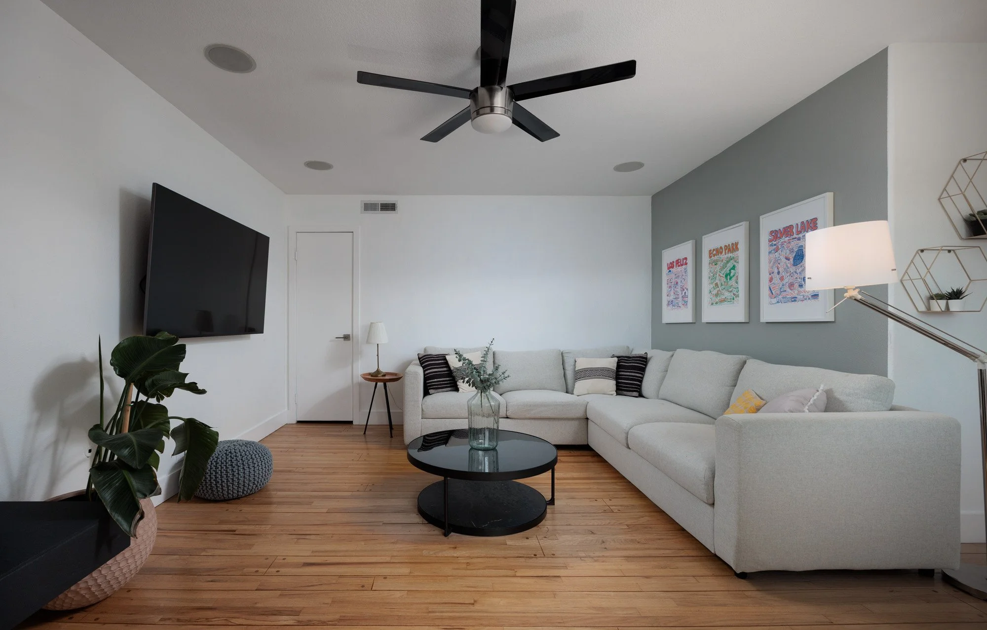 13392 Farmington Rd 0047.jpg