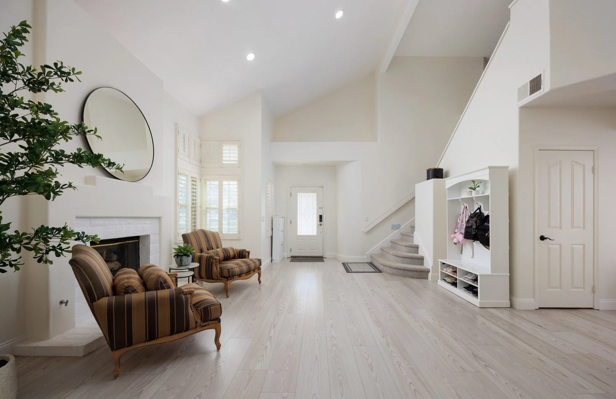 176 S Shadow Pines Rd 1336.jpg