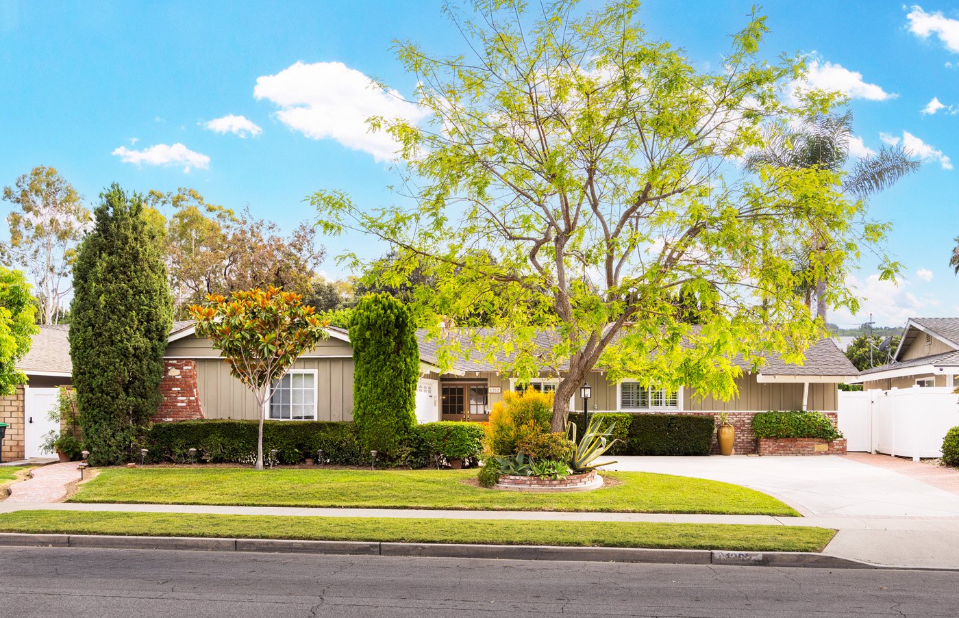 1262 Andrews St 0146.jpg