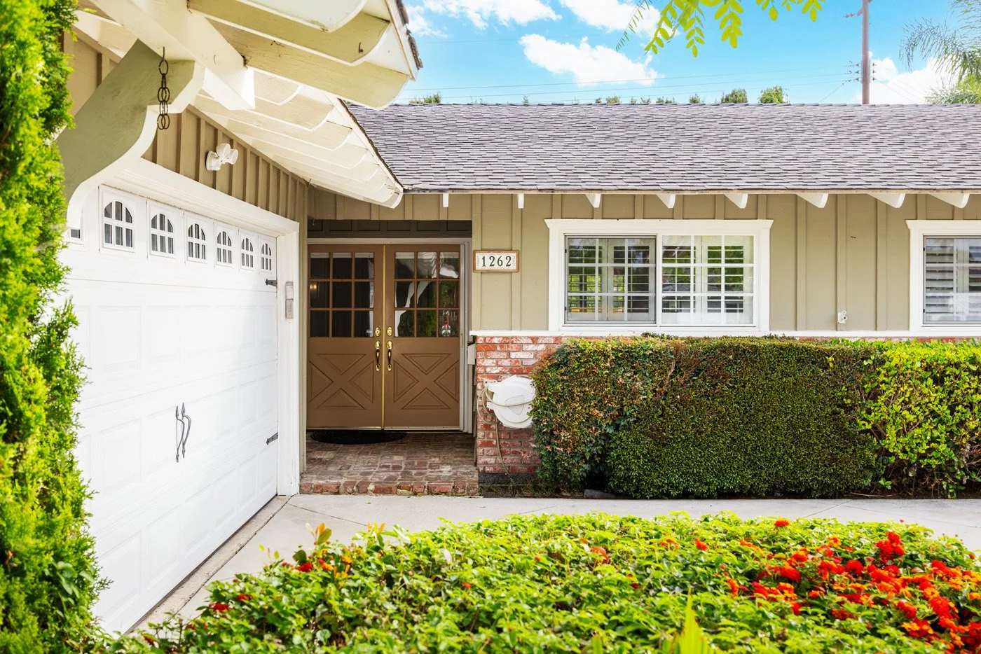 1262 Andrews St 0149.jpg