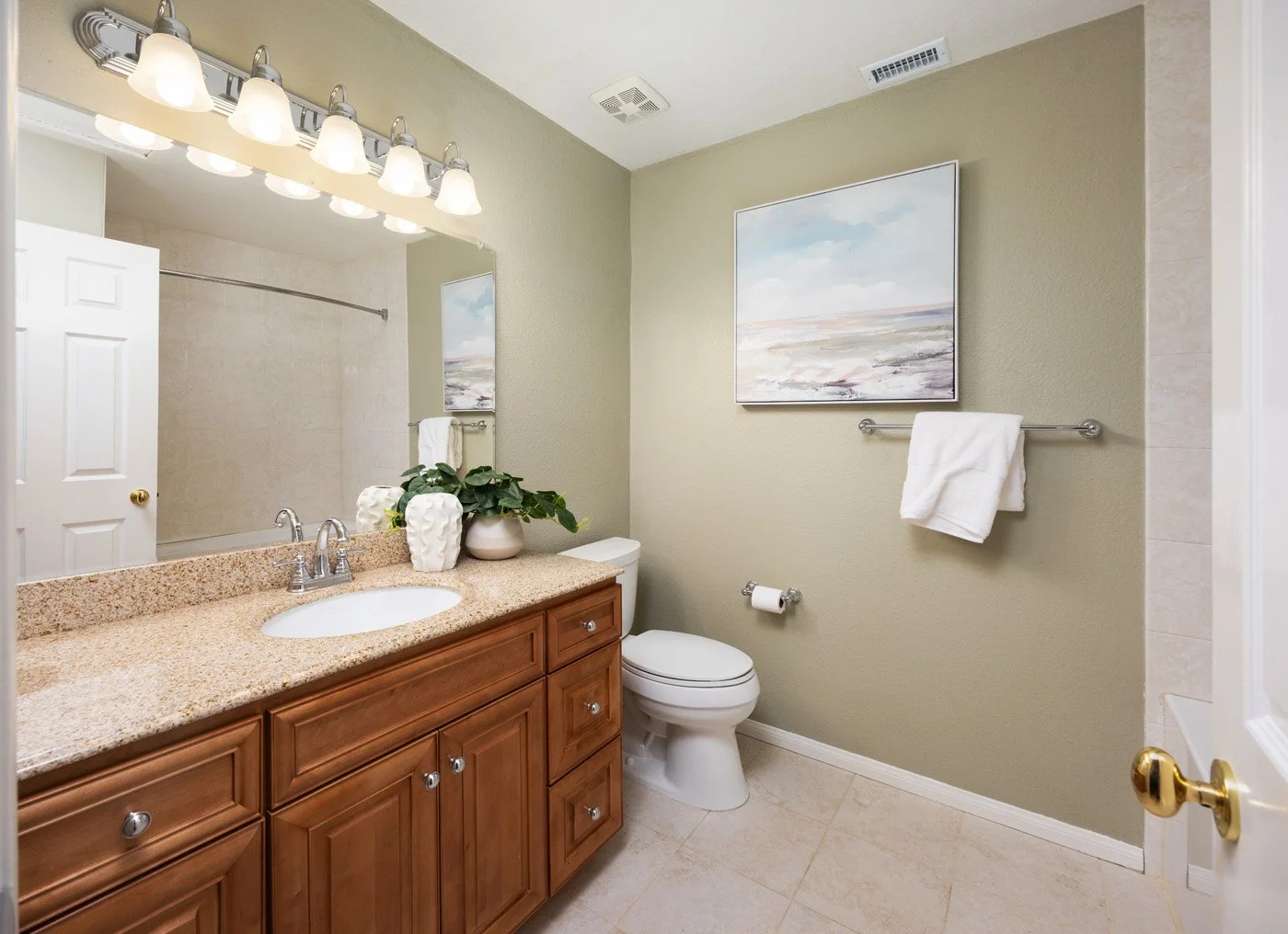 5931 E Rocking Horse Way 4057.jpg
