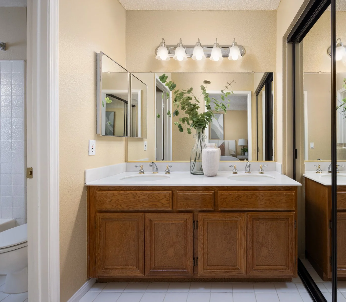 5931 E Rocking Horse Way 4061.jpg