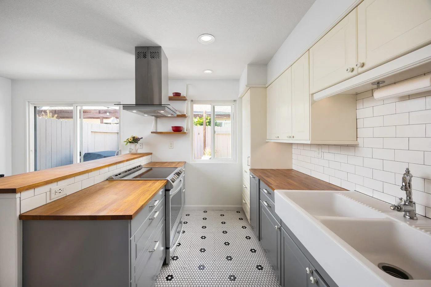 17962 Irvine Blvd_0143.jpg