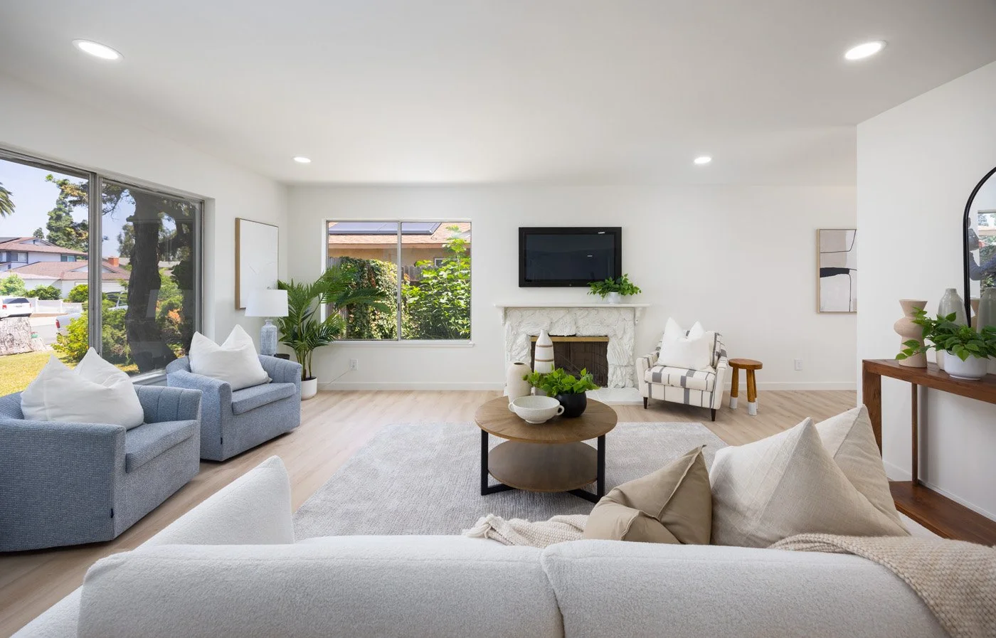 1130 Sheffield St 0101.jpg