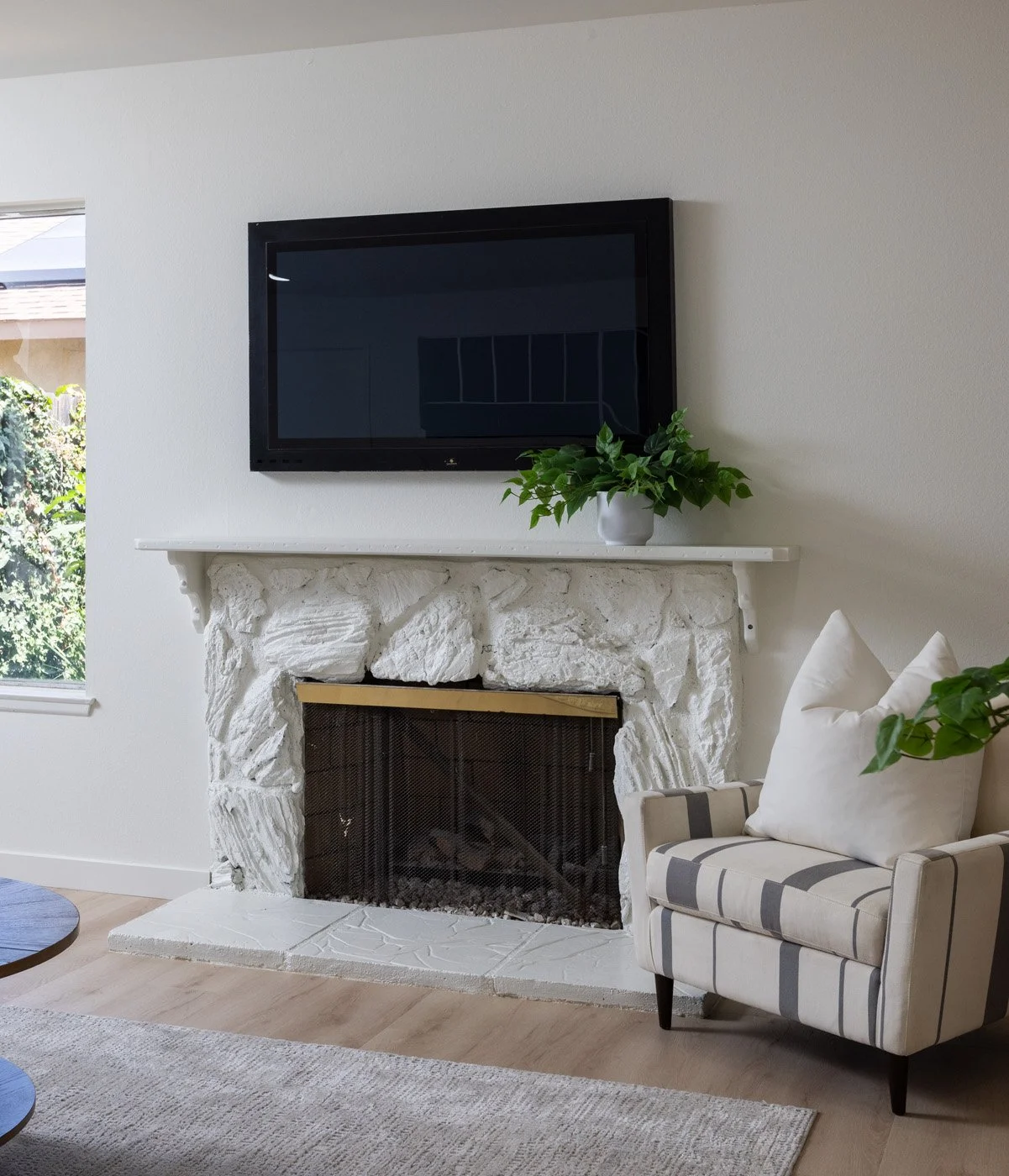 1130 Sheffield St 0105.jpg