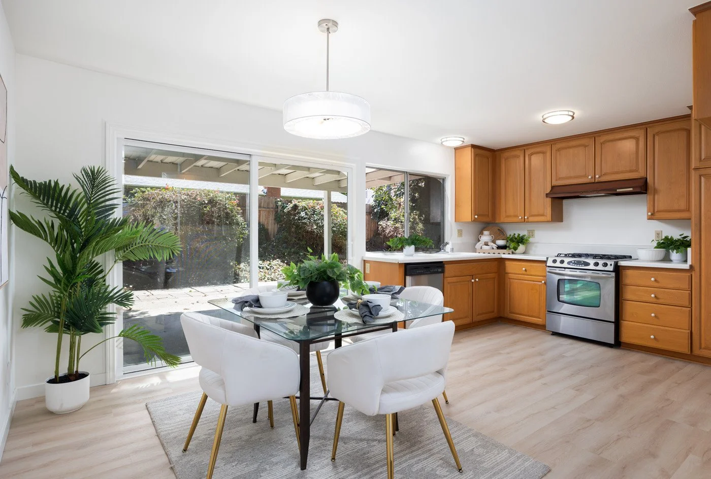 1130 Sheffield St 0106.jpg