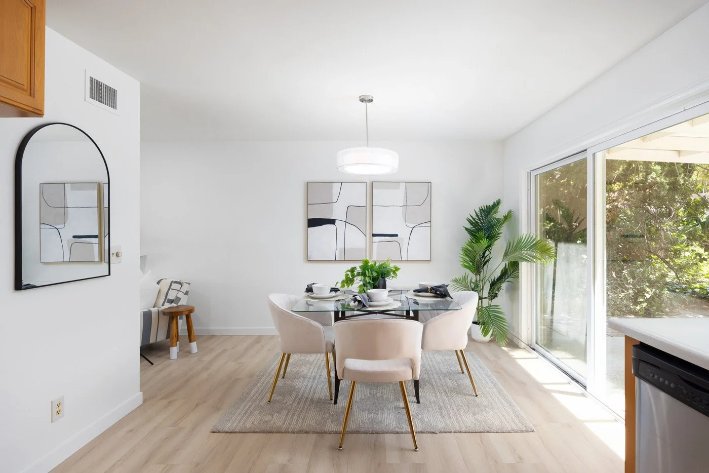 1130 Sheffield St 0109.jpg