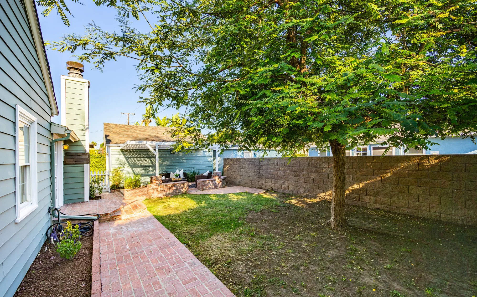 1026 W 19th St 0401.jpg