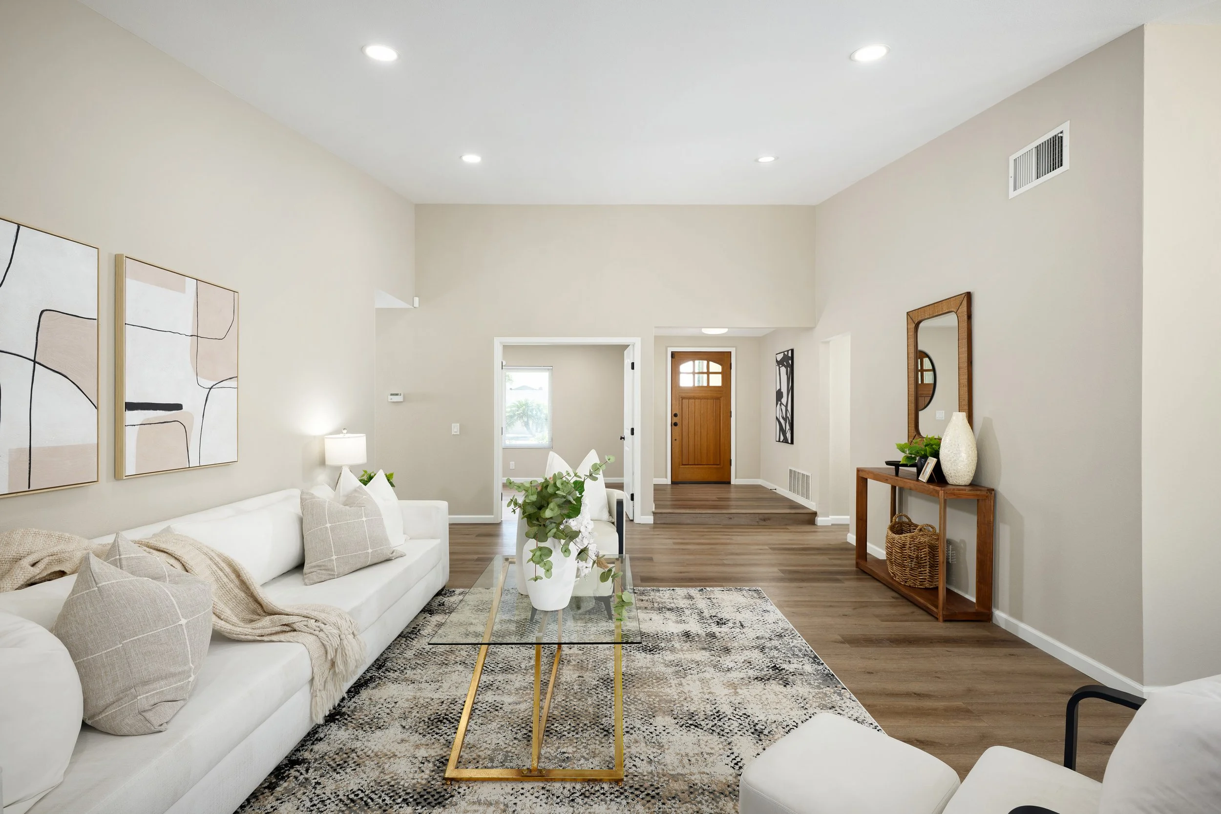 3133 N Driftwood St_10.jpg