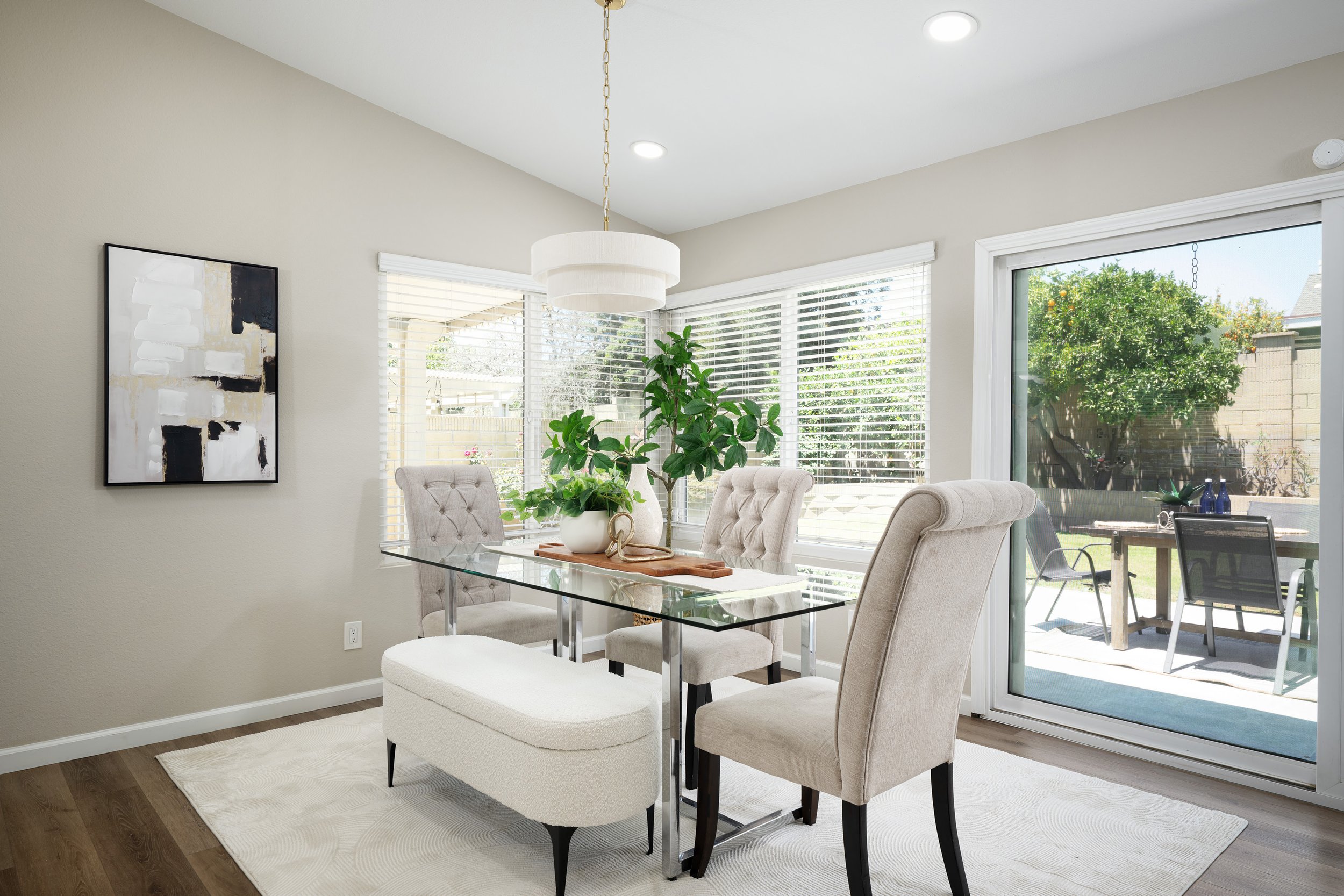 3133 N Driftwood St_11.jpg