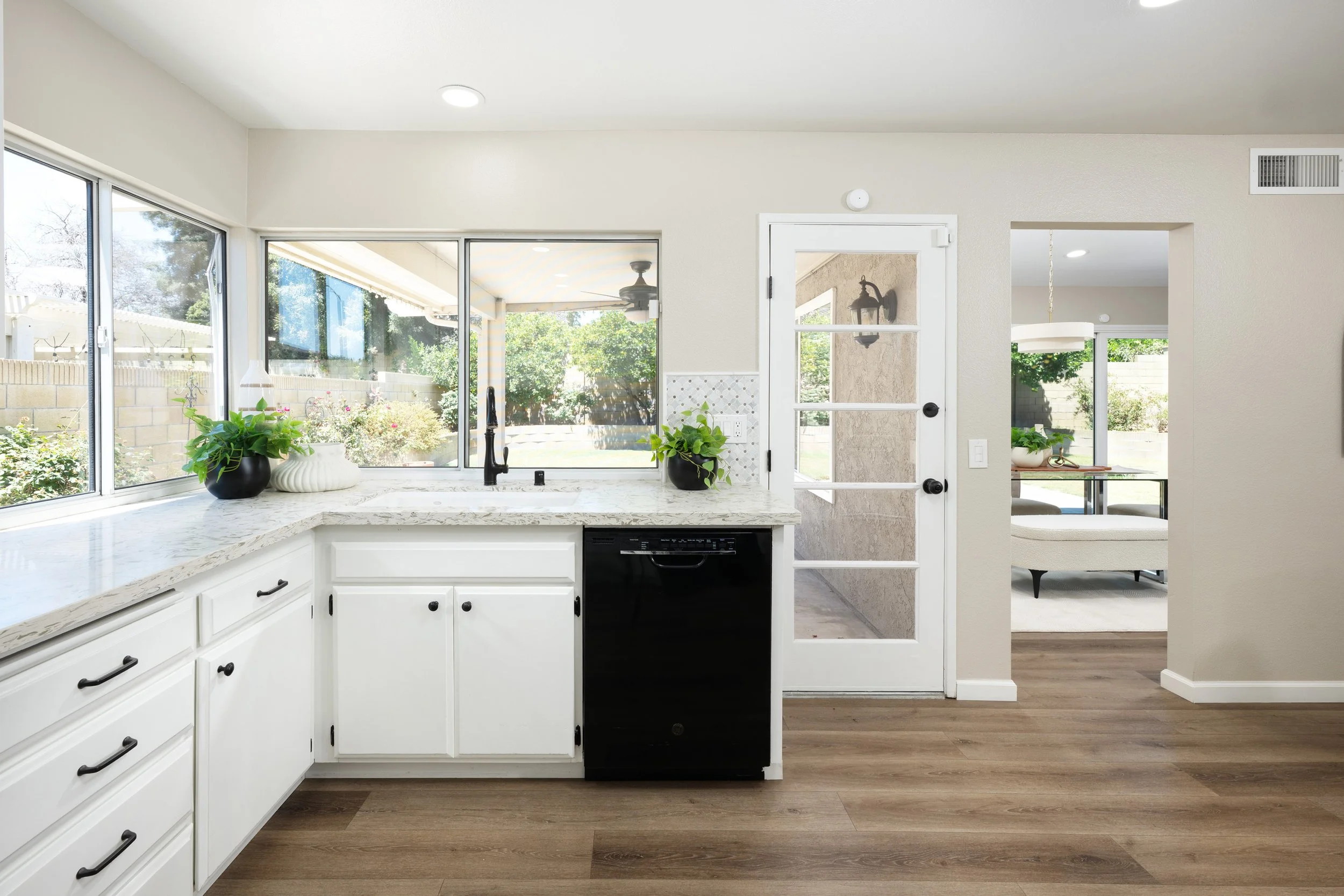 3133 N Driftwood St_15.jpg