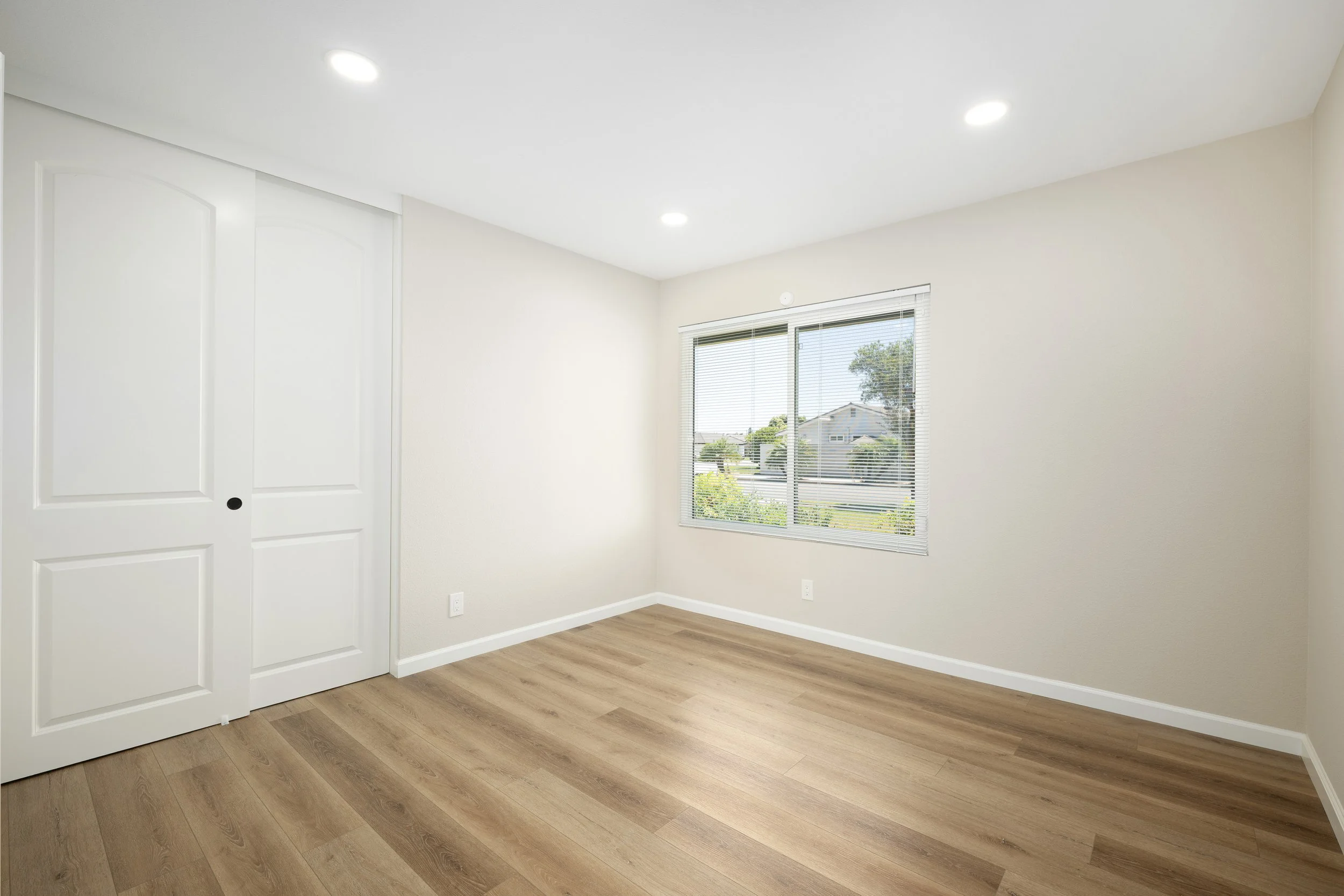 3133 N Driftwood St_18.jpg