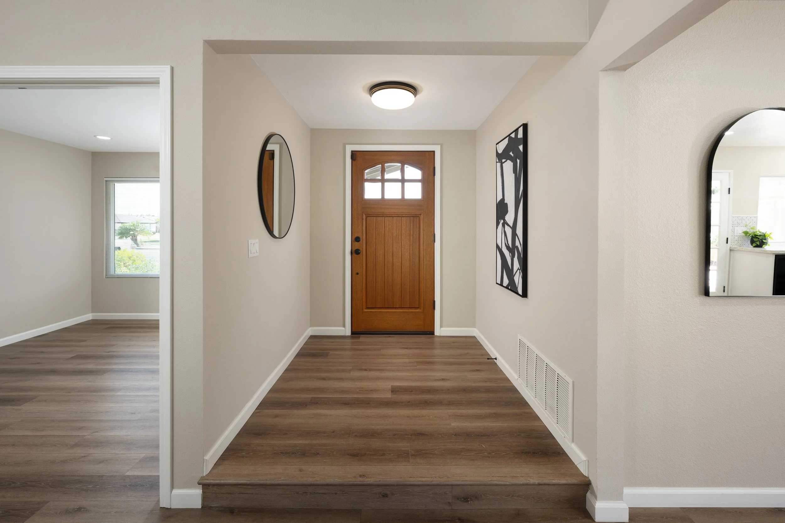 3133 N Driftwood St_25.jpg