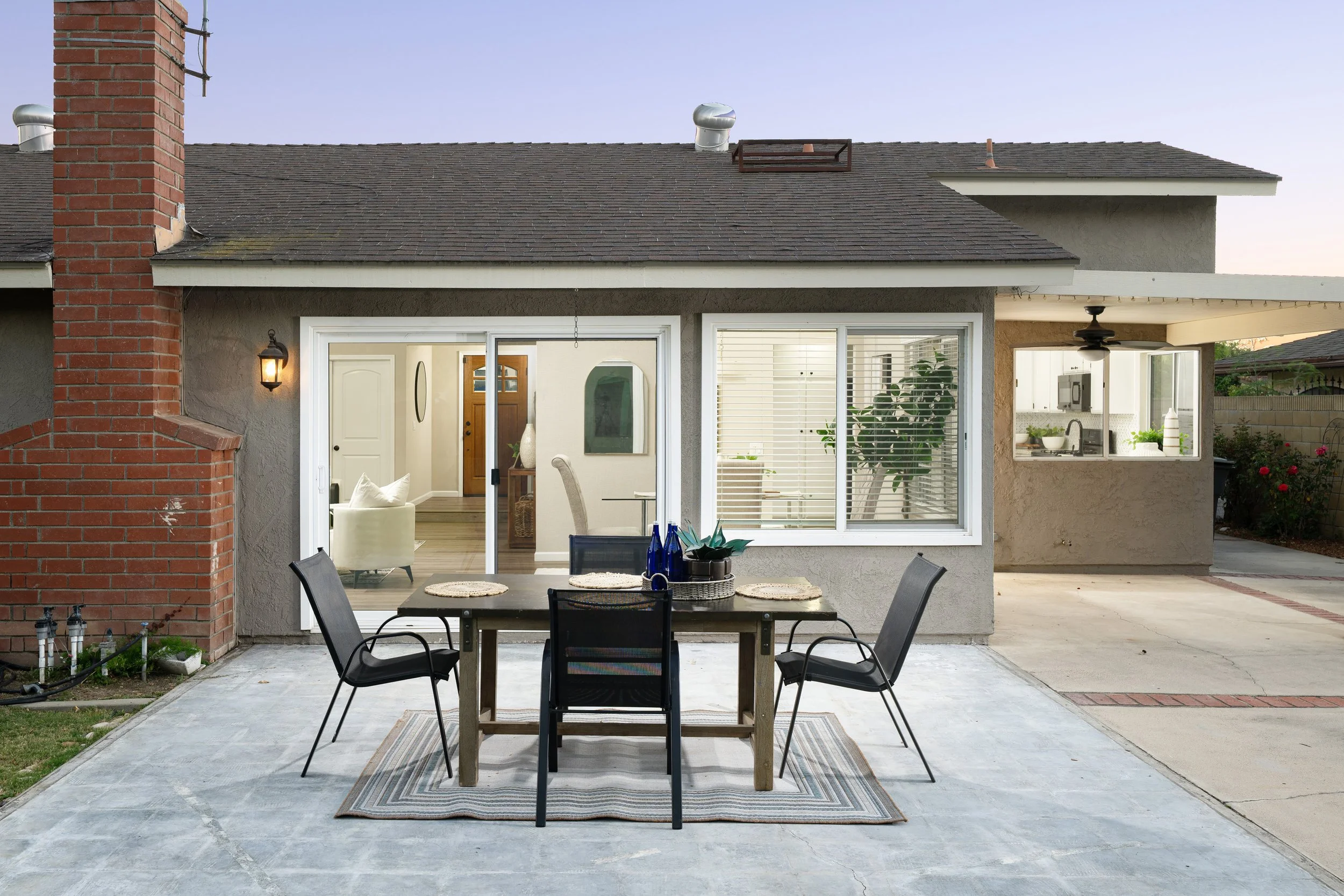 3133 N Driftwood St_06.jpg