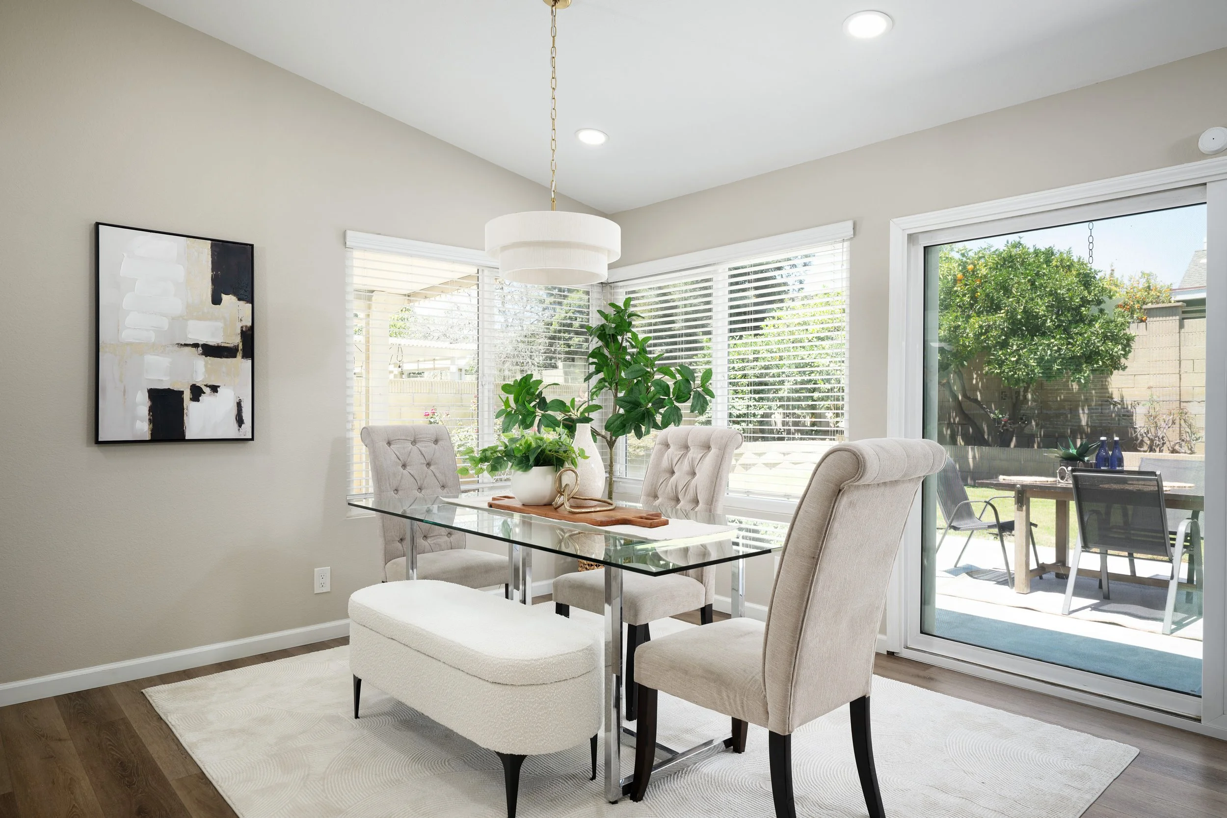 3133 N Driftwood St_11.jpg