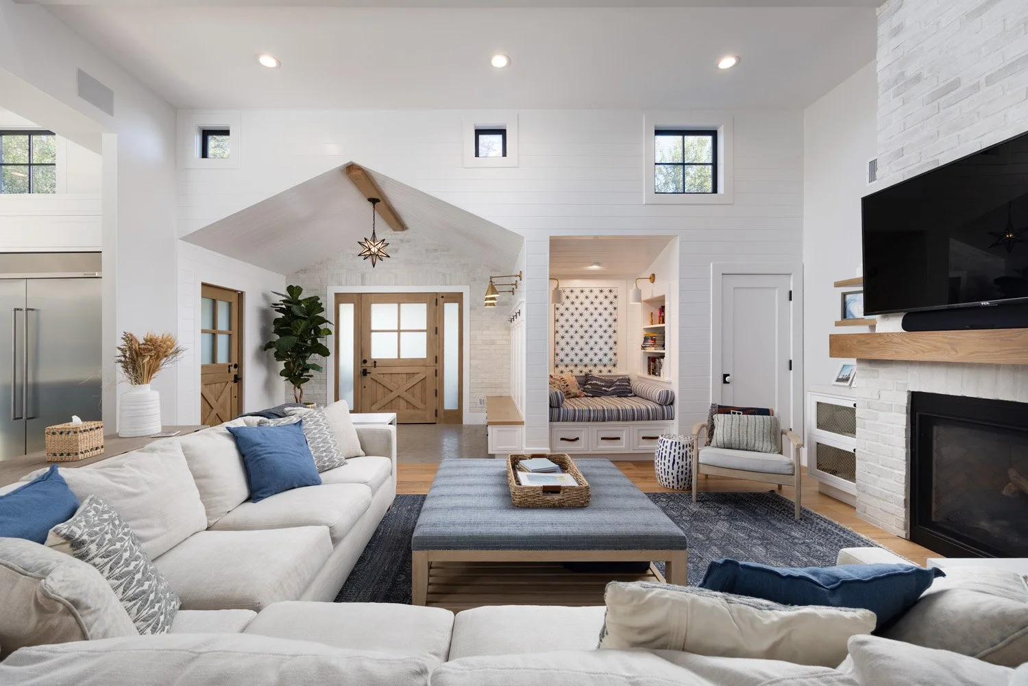 14041 Windsor Pl 0259.jpg