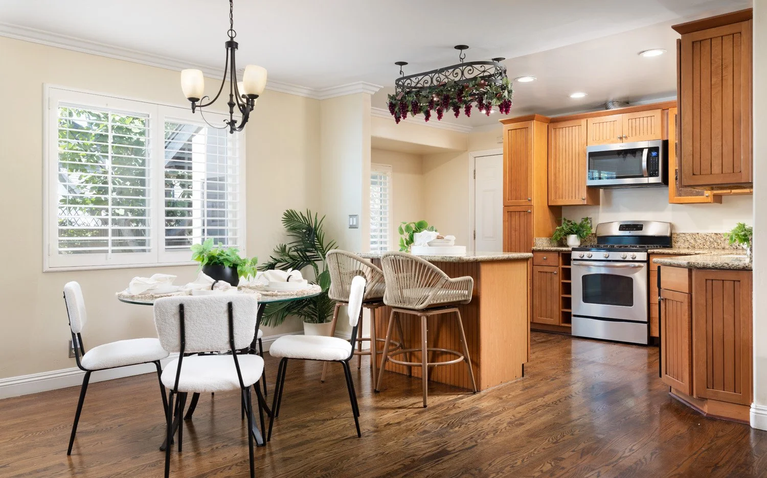 840 E Glendora Ave 1380.jpg