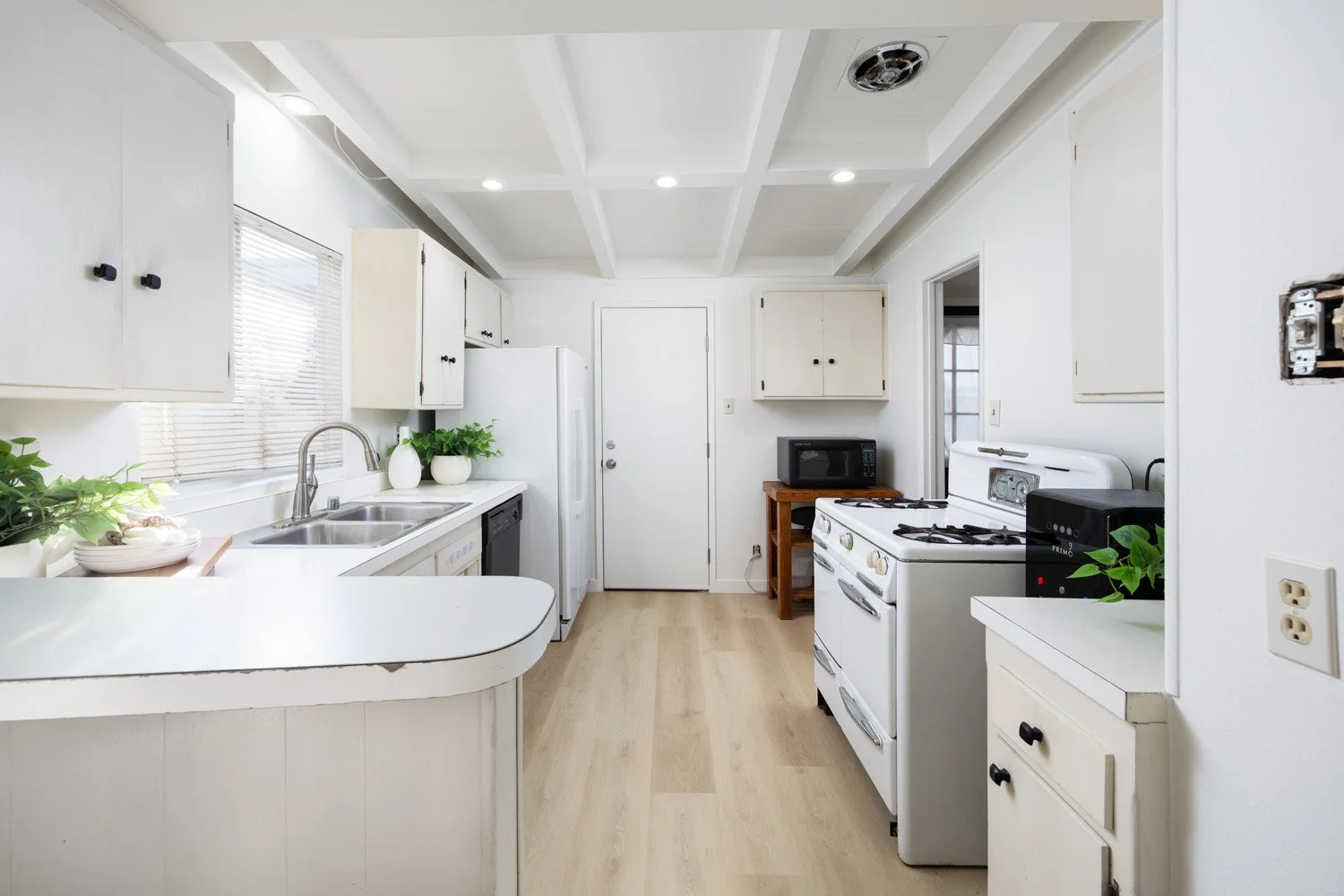 14382 Livingston St 5240.jpg